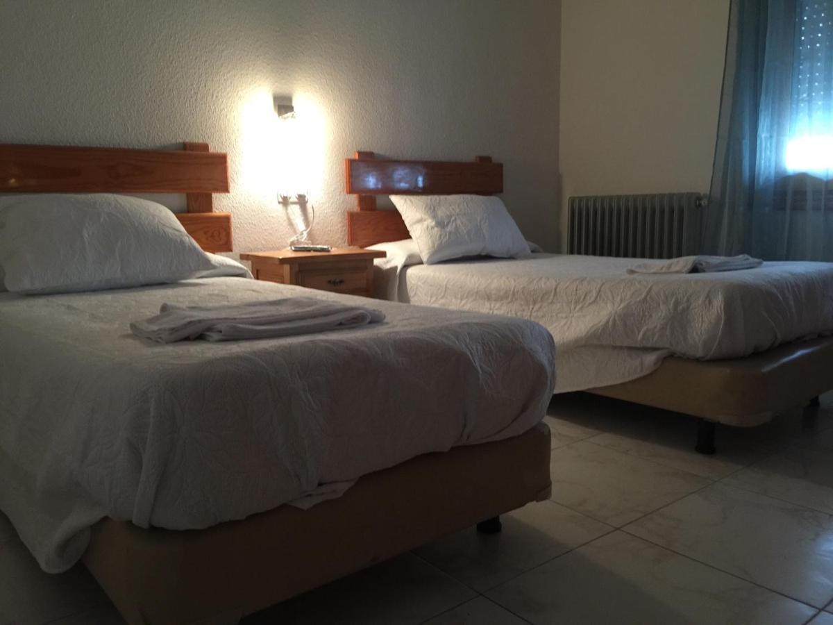 Hostal Sierra De Gredos Arenas de San Pedro Exteriér fotografie